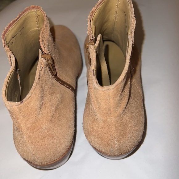 Jack Rogers Bailee suede booties ankle boots zip up closing Sz 8.5 - Picture 7 of 12